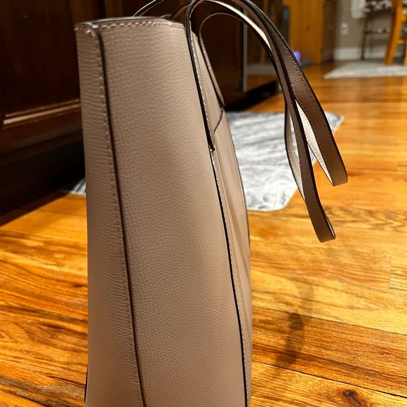 KATE SPADE Cara Tote in tan - Picture 8 of 15